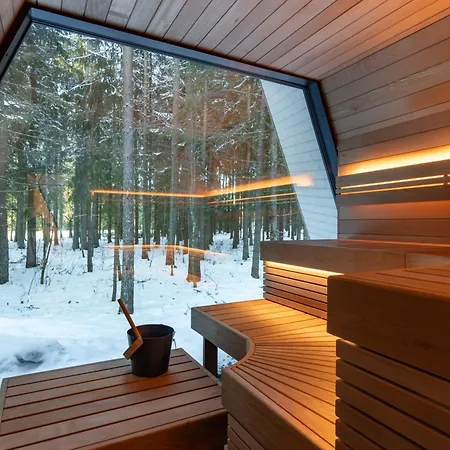 Villa Kuuse Elamusmajad Pillapalu