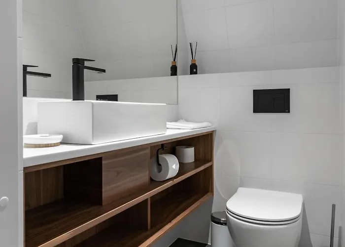 Villa Kuuse Elamusmajad Pillapalu