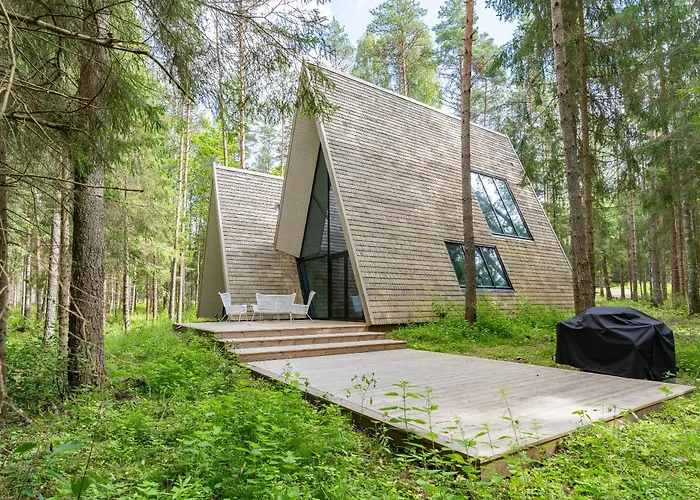 Villa Kuuse Elamusmajad Pillapalu